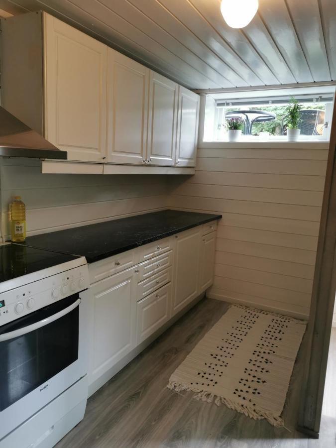 Hybel i nærheten av Dyreparken/Hamresanden Leilighet Kristiansand Eksteriør bilde